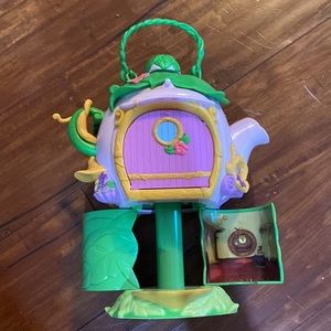 Disney Fairies Tinkerbell twist and play Teapot Cottage‎ toy